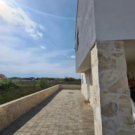Vacation House Privlaka *