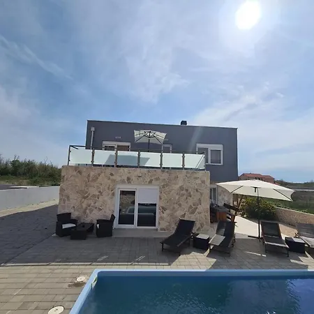 Willa Vacation House Privlaka *